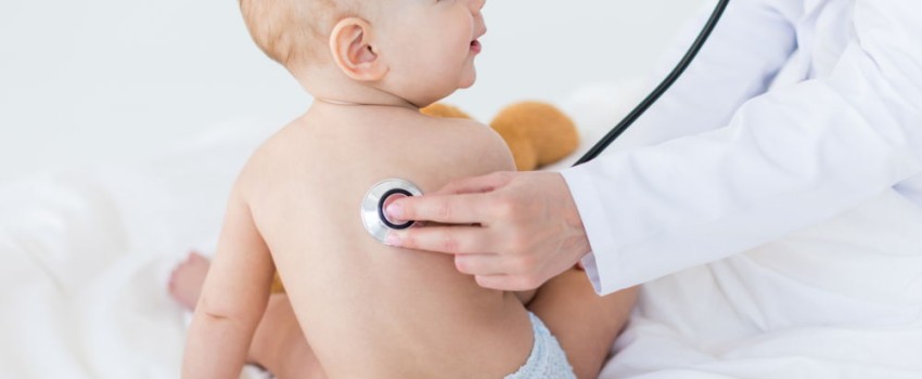 bambino dal pediatra pneumologo centro medico buonarroti